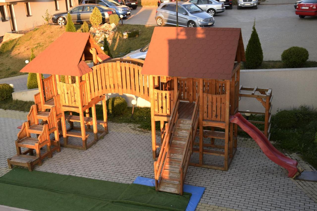 קופאוניק Lux Apartman B1 Milmari מראה חיצוני תמונה
